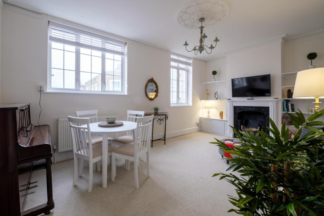 Luxury Living, Stylish Modern Apartment In The Heart Of Ryde Ryde  Zewnętrze zdjęcie